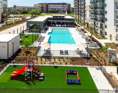 18036 Park Row - Photo Thumbnail 18