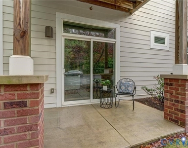 1020 Porter Street - Photo Thumbnail 2
