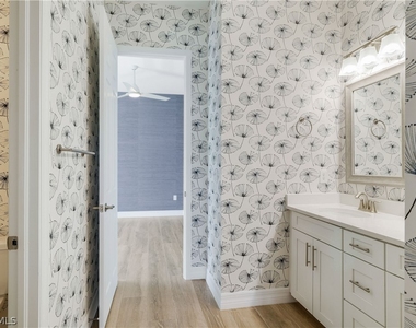 13528 Blue Bay Circle - Photo Thumbnail 23