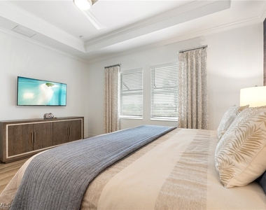 13528 Blue Bay Circle - Photo Thumbnail 13