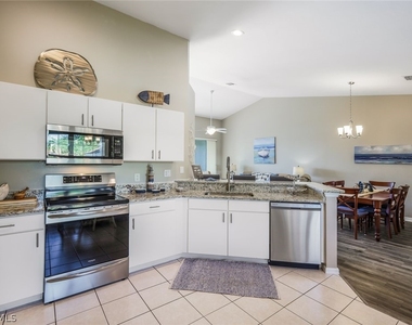 23601 Sandycreek Terrace - Photo Thumbnail 16