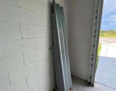1088 Saturn Court - Photo Thumbnail 19