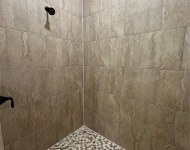 1088 Saturn Court - Photo Thumbnail 14