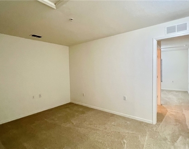 9440 Ivy Brook Run - Photo Thumbnail 15