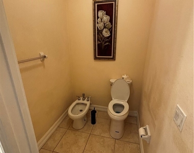 903 Unice Avenue N - Photo Thumbnail 10
