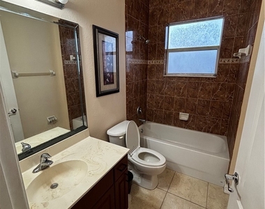 903 Unice Avenue N - Photo Thumbnail 7