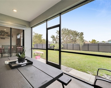 221 Chiquita Boulevard N - Photo Thumbnail 27