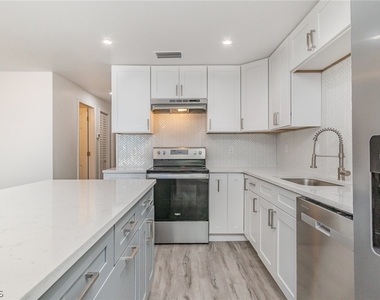 1300 Estero Boulevard - Photo Thumbnail 9