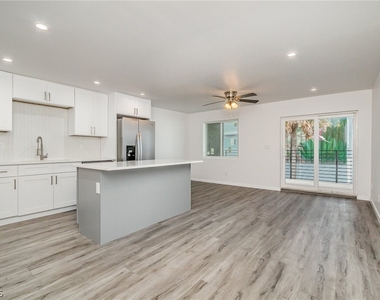 1300 Estero Boulevard - Photo Thumbnail 4