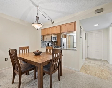 15075 Parkside Drive - Photo Thumbnail 18