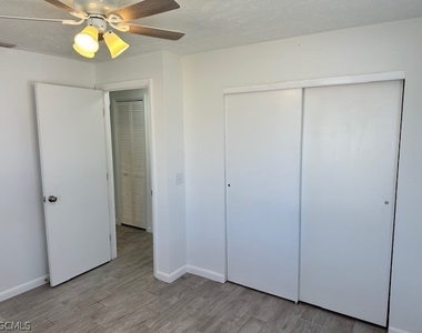 11389 Summerwinds Court - Photo Thumbnail 6