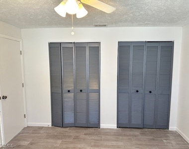11389 Summerwinds Court - Photo Thumbnail 9
