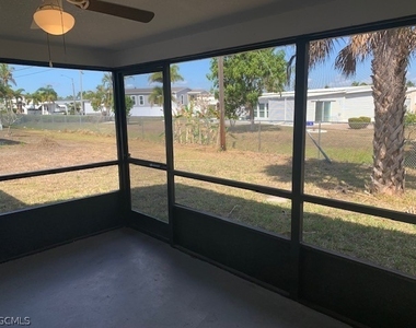 11298 Summerwinds Court - Photo Thumbnail 13