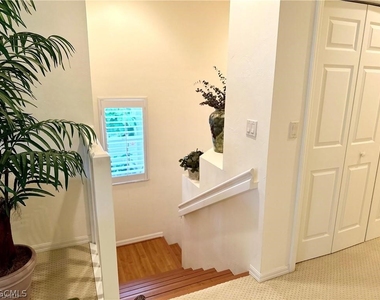 27080 Lake Harbor Court - Photo Thumbnail 3