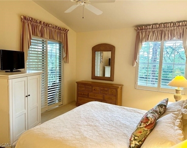 27080 Lake Harbor Court - Photo Thumbnail 12