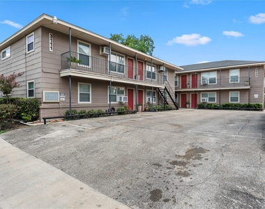 3113 Arbor Street - Photo Thumbnail 7
