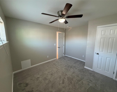 3113 Arbor Street - Photo Thumbnail 6