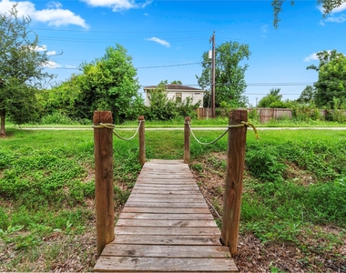 3113 Arbor Street - Photo Thumbnail 8