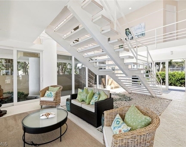 3860 Gordon Drive - Photo Thumbnail 10