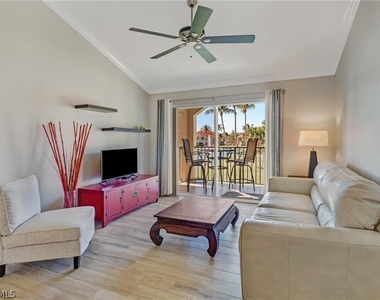 1265 Wildwood Lakes Boulevard - Photo Thumbnail 2