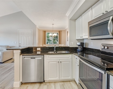 1265 Wildwood Lakes Boulevard - Photo Thumbnail 15