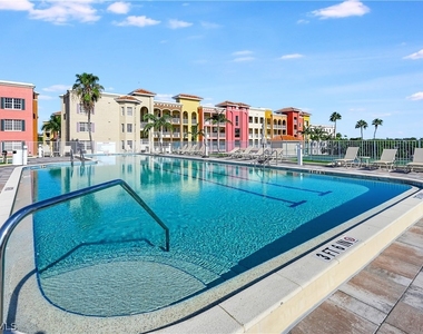 410 Bayfront Place - Photo Thumbnail 13