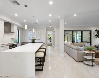 2721 Van Buren Avenue - Photo Thumbnail 5