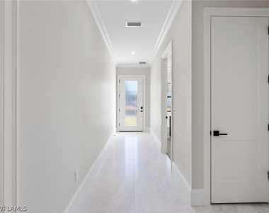 2721 Van Buren Avenue - Photo Thumbnail 4