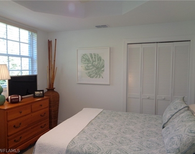 515 Laguna Royale Boulevard - Photo Thumbnail 15