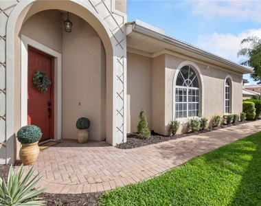 20112 Saraceno Drive - Photo Thumbnail 4