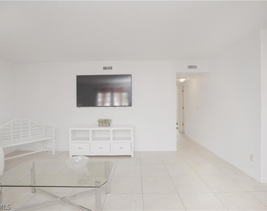 4635 Bayshore Drive - Photo Thumbnail 16