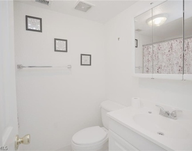 4635 Bayshore Drive - Photo Thumbnail 9