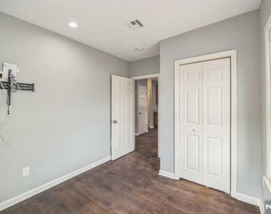 541 Union - Photo Thumbnail 2