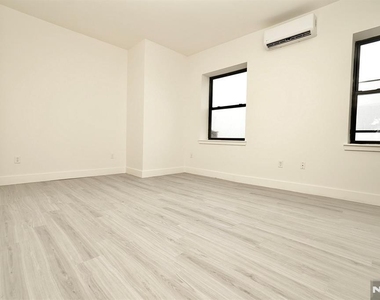 536-540 Central - Photo Thumbnail 7