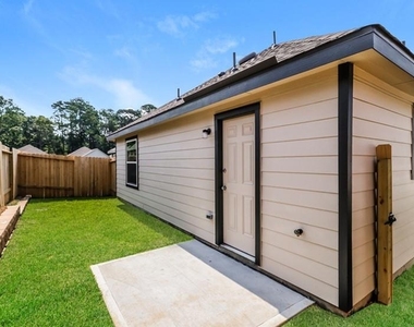 2418 Flathead Drive - Photo Thumbnail 1