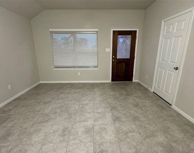 1436 Sundown Glen Lane - Photo Thumbnail 2