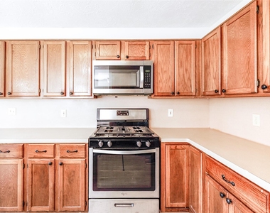 2103 Charlton House Lane - Photo Thumbnail 11