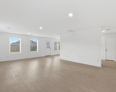 6323 Geyser Starish Drive - Photo Thumbnail 8