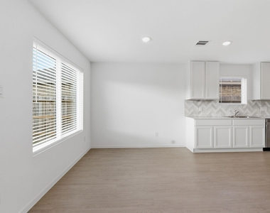 6323 Geyser Starish Drive - Photo Thumbnail 16