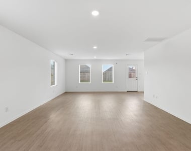 6323 Geyser Starish Drive - Photo Thumbnail 7