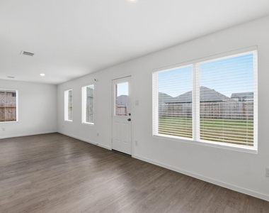 6323 Geyser Starish Drive - Photo Thumbnail 19
