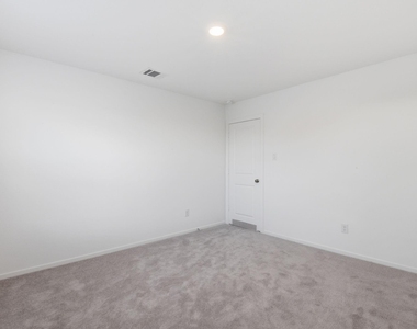 6323 Geyser Starish Drive - Photo Thumbnail 32
