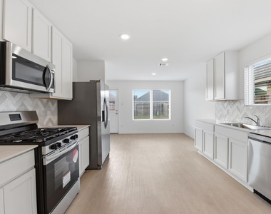 6323 Geyser Starish Drive - Photo Thumbnail 10