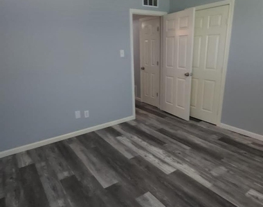 2677 Gessner Road - Photo Thumbnail 3