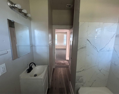 1925 11th Street - Photo Thumbnail 18