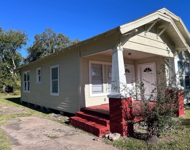 1925 11th Street - Photo Thumbnail 1