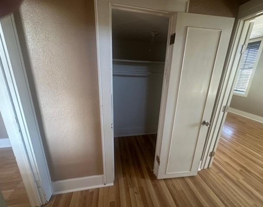 3802 Avenue N Street - Photo Thumbnail 8