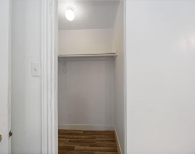 5315 Cherie Crest Court - Photo Thumbnail 13