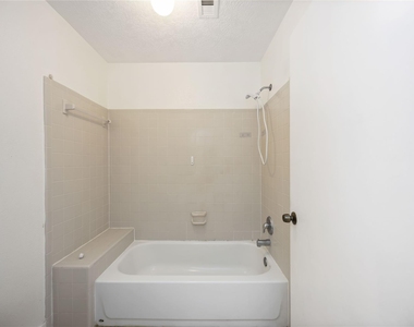 5315 Cherie Crest Court - Photo Thumbnail 15