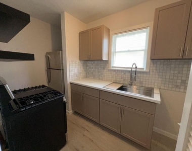 1008 Studewood Street - Photo Thumbnail 7